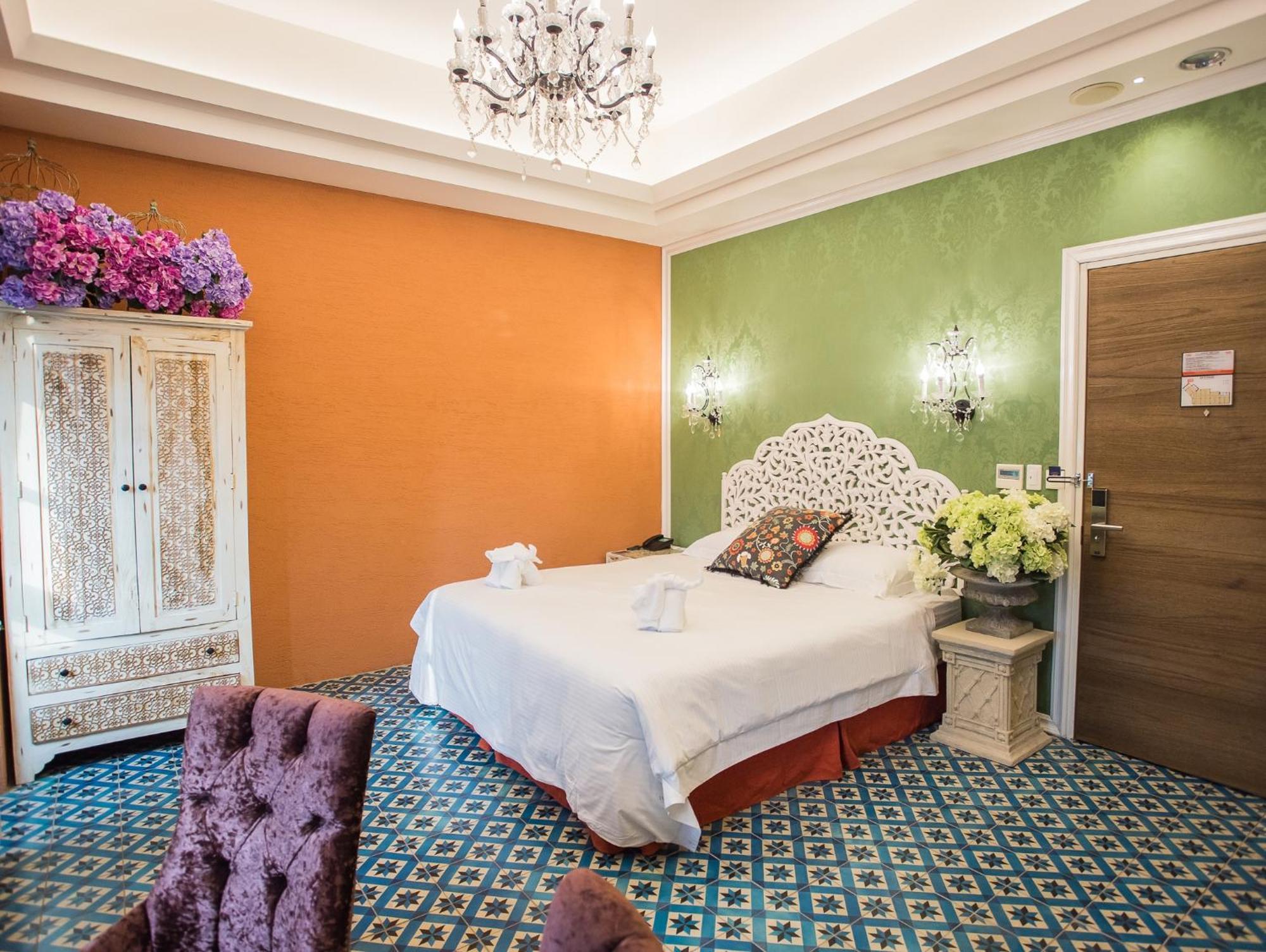 Anna King Hotel Чиай Сити Екстериор снимка