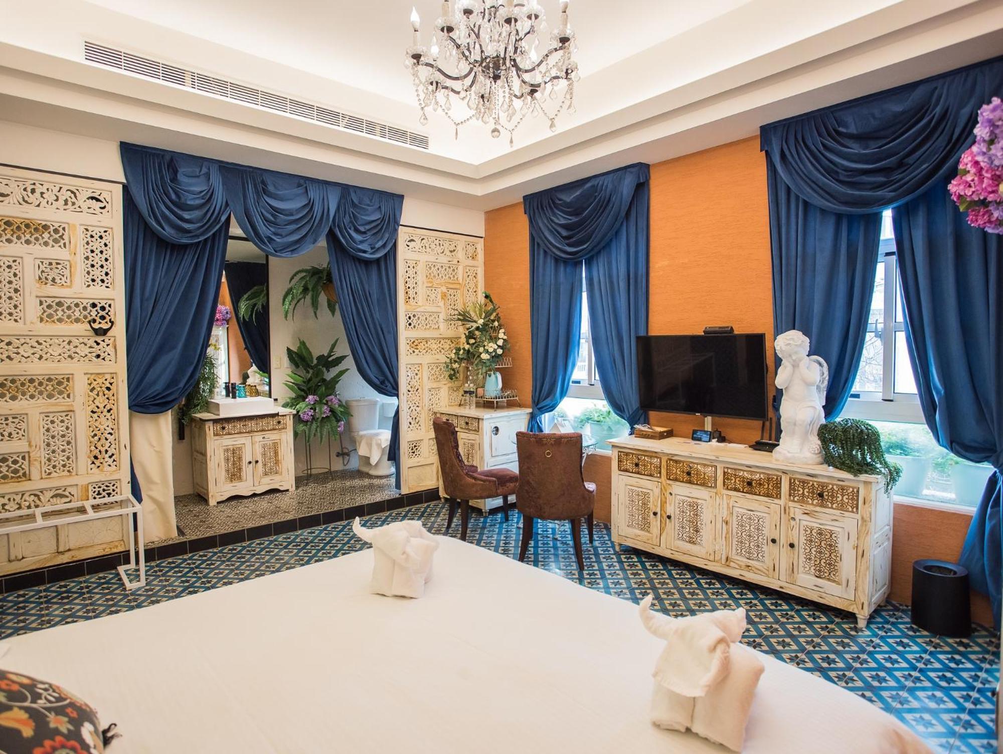 Anna King Hotel Чиай Сити Екстериор снимка