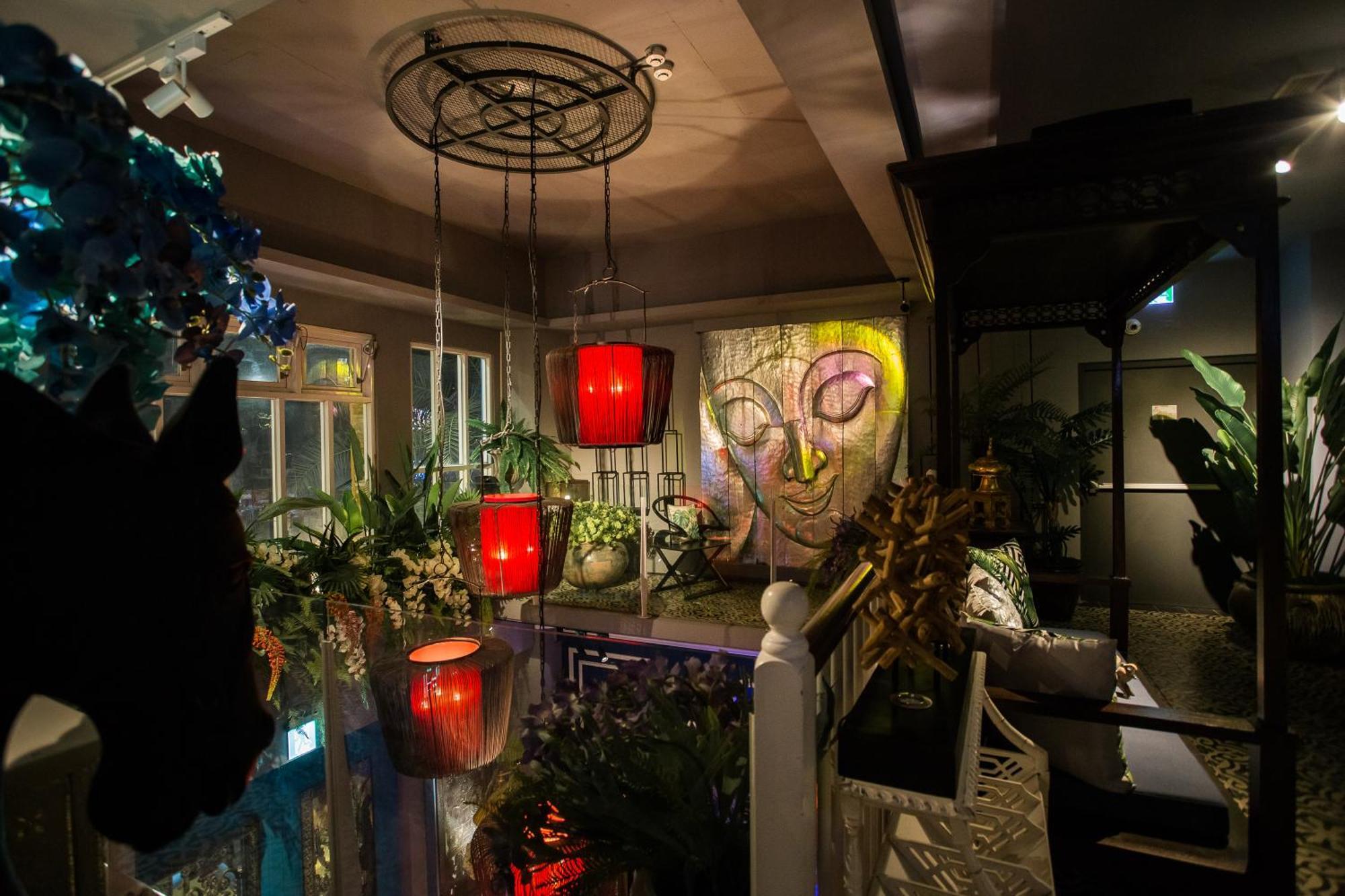 Anna King Hotel Чиай Сити Екстериор снимка